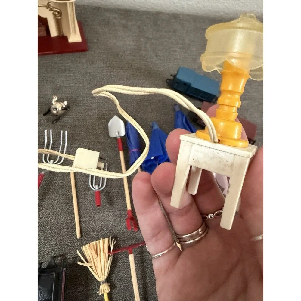 N/A tiny lamp